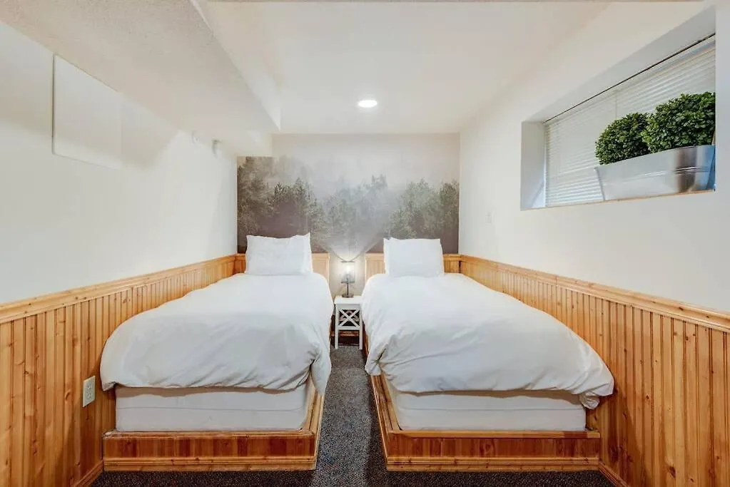 North House - Banff Three Bedroom Basement Suite